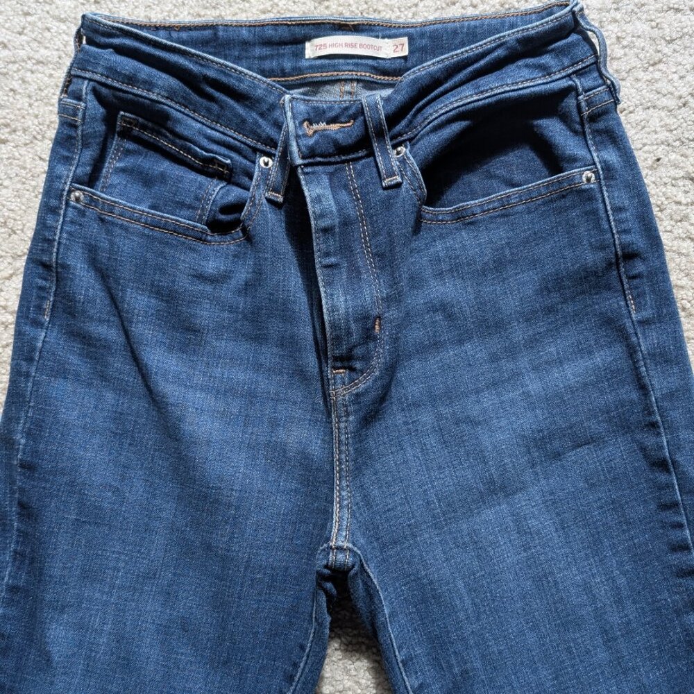 Levi's Women's 725 High Rise Bootcut Jeans, Dark Blue - size 27 - Picture 2 of 4